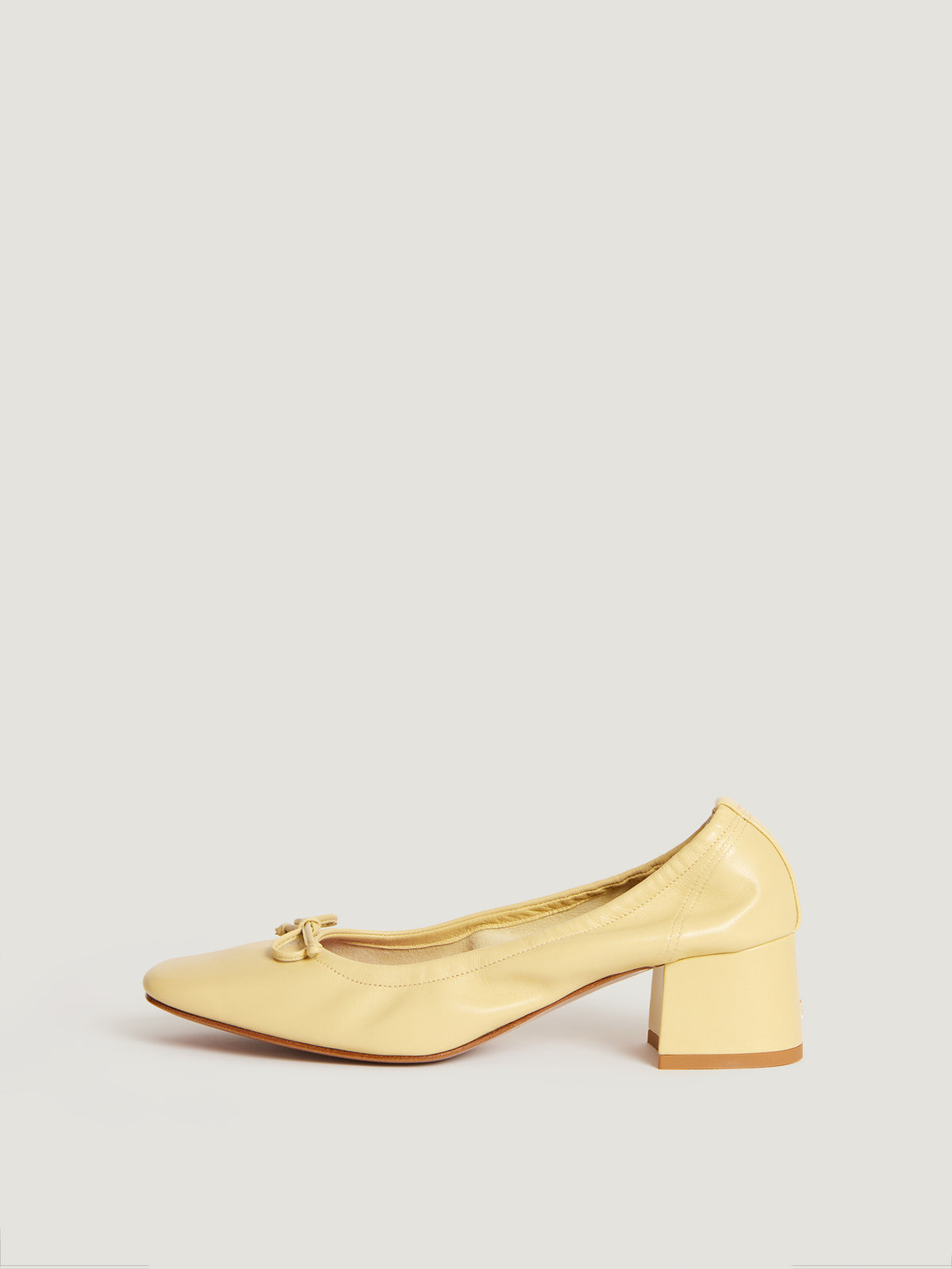 Low heel ballet flats in leather and elastic Rouje Rouje Paris